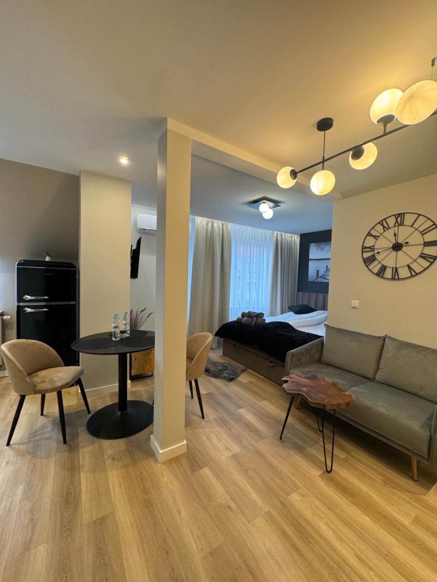Apartamenty Beauty & Spa 에우크 외부 사진